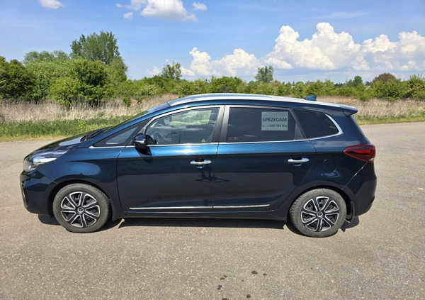 Kia Carens cena 58500 przebieg: 105000, rok produkcji 2017 z Wrocław małe 67